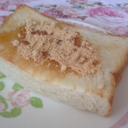 今朝の朝食に、きな粉をたっぷりかけて頂きました♡
大好きなきな粉が香ばしくて、ほろ苦いマーマとピッタリだわ♡とっても美味しかったよ〜♡旨旨ごち様（＾ν＾）